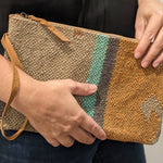 Load image into Gallery viewer, Jute Kilim Rug Clutch
